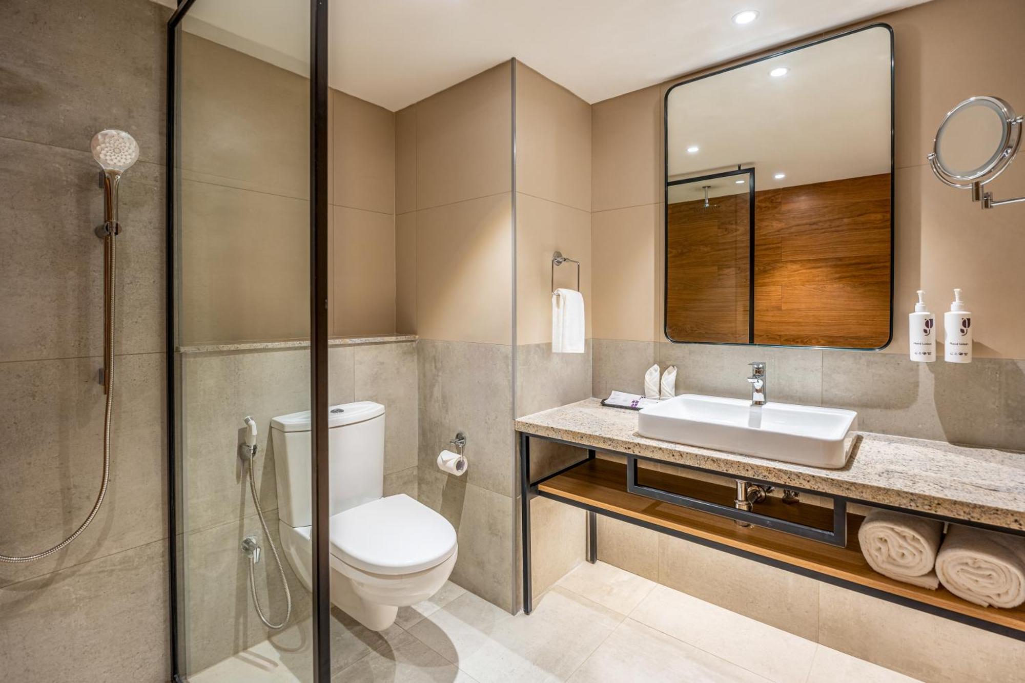 Park Inn & Suites By Radisson Thrissur East Fort Exterior foto